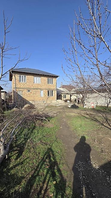 Продажа коттеджей и домов: Шашылыш тюрдо Новопавловкада Бишкектин Ленинский районуна карашту 2 — 3