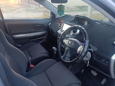 e60 m5: Toyota Ist: 2003 г., 1.5 л, Автомат, Бензин, Хэтчбэк — 5
