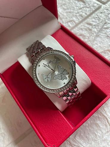 Ručni satovi: Cena:3.400 (Bez kutije)
Cena:3.800 (Sa kutijom)
💋 — 3