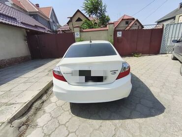 купить рено тягач: Honda Civic: 2012 г., 1.5 л, Автоматтык, Гибрид, Седан