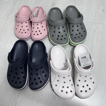 обувь для бокса: Новые Crocs Кроксы производство Вьетнам 🇻🇳 размеры 40 42 и 43