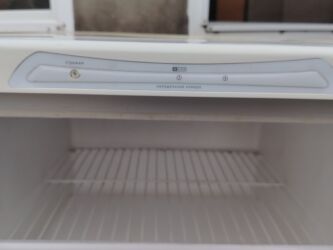 Soyuducular: İşlənmiş 2 qapılı Indesit Soyuducu Satılır, rəng - Ağ — 7