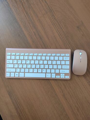 клавиатура и мышка: Стильная клавиатура с мышкой. Есть разные цвета