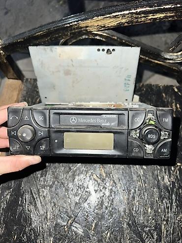 колонки 2 1: Штатная магнитола Mercedes-Benz Audio 10 - Оригинальный головной блок — 1