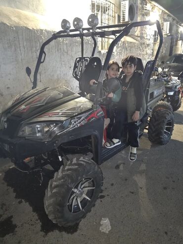 турбо аз трактор: Off-road buggy/UTV - Güclü off-road təkərləri və yüksək klirens –