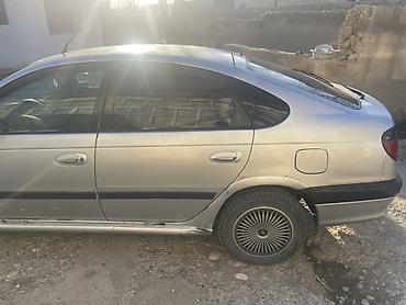 sprinter bazar: Toyota Avanza: 1998 г., 1.8 л, Механика, Бензин, Лифтбек — 1