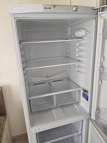 fridge: Холодильник Indesit, Б/у, Двухкамерный, De frost (капельный), 60 * 200 * — 4