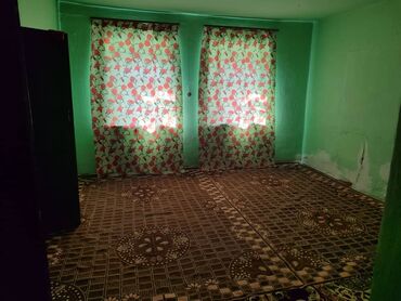 продажа квартир французский квартал: Дом, 1 м², 4 комнаты, Собственник, Старый ремонт