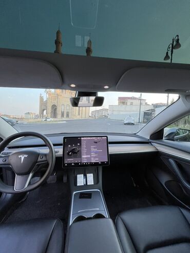 Tesla: Tesla Model 3 – tam elektrikli sedan Xüsusiyyətlər və dizayn: - Gözəl — 12