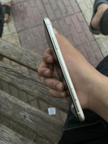Мобильные телефоны: IPhone 11, Белый — 6