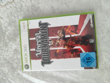 Xbox 360 & Xbox: Xbox 360 konsol dəsti Komplekt: - Xbox 360 ağ korpus konsolu - 2 ədəd — 8