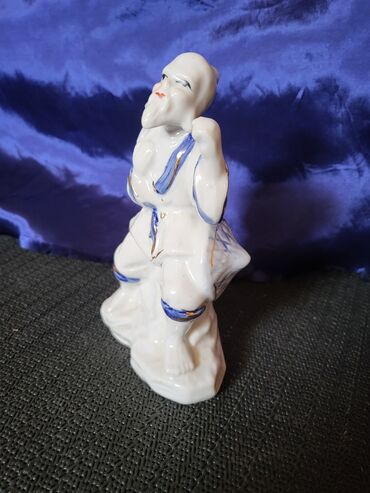 Figurice i makete: Porcelanska nova,vintaz figura kineski mudrac. Figura na lalafo.rs — 6 Figurice i makete: Porcelanska nova,vintaz figura kineski mudrac. Figura — 6