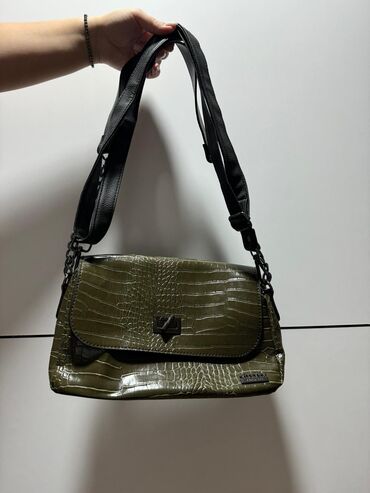 dior torbe srbija: Shoulder bag, Material: Leather