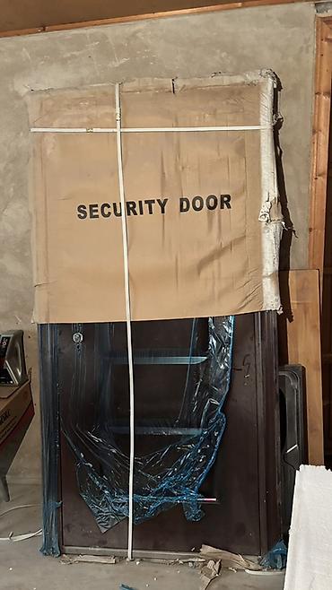 plastik qapilar islenmis: Metal “Security Door” – giriş üçün təhlükəsizlik qapısı — 1
