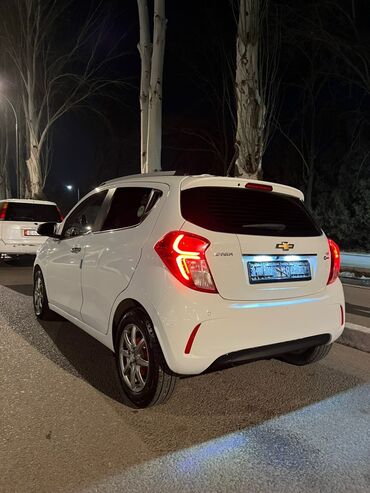 шевроле бу: Chevrolet Spark: 2018 г., 1 л, Автомат, Бензин, Седан