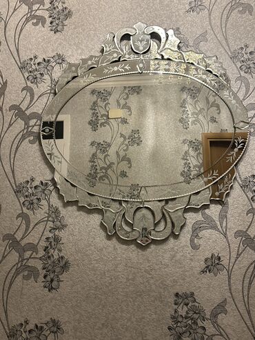 Güzgülər: Güzgü Divar üçün, Oval, Dekorativ