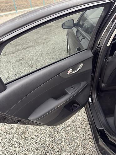 Kia: Kia K3: 2019 г., 1.6 л, Бензин, Седан — 13