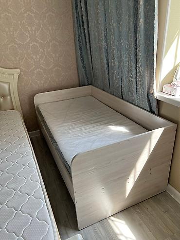 bunk bed: Детская односпальная кровать, Б/у, Для девочки, Для мальчика, С матрасом — 3