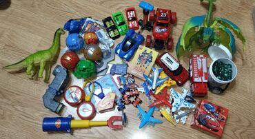 igračke koje sviraju: Razne igračke za decu Razne igračkice za decu: autići, dino, zmaj