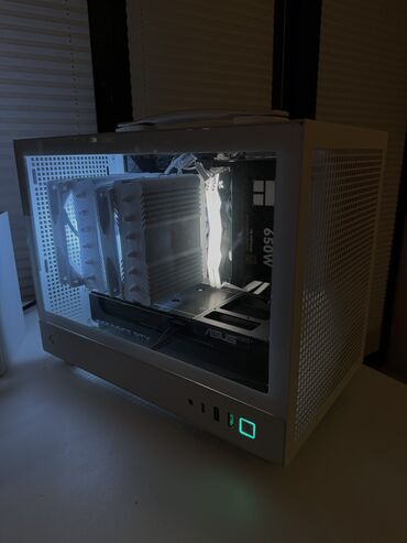 kompüterlər diz ustu: Mini Gaming PC - RTX 5060 8GB, Core i5 144, 32Gb ram, 1TB ssd Yeni