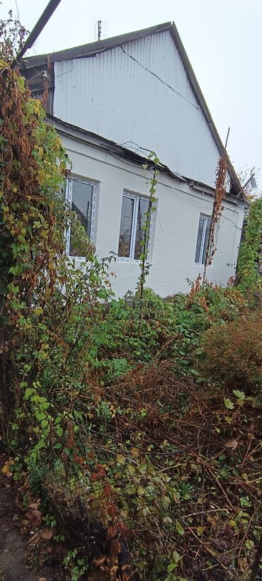 продаю дом в селе ленинское: Полдома, 45 м², 4 комнаты, Риэлтор, Косметический ремонт