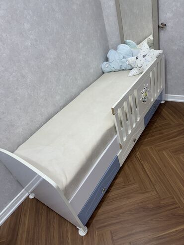 продам кровать двуспальную бу: Oğlan və qız üçün, İşlənmiş, Çarpayı, Bazasız, Matras ilə, Siyirməli