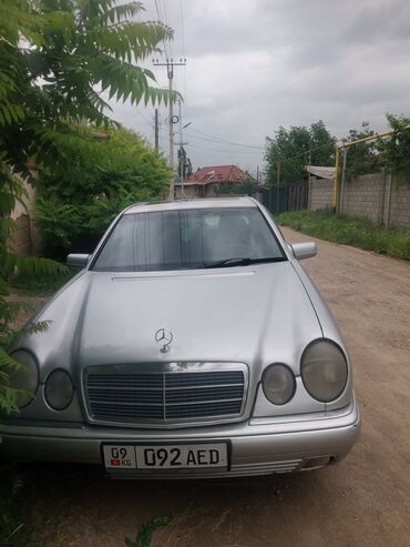 Mercedes-Benz: Mercedes-Benz : 1996 г., 2 л, Механика, Газ, Седан