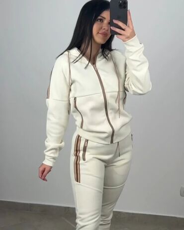 Gornji i donji deo: I. 12. termo kompleti 3599 — 2