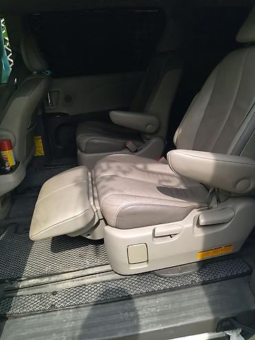 Toyota: Toyota Sienna: 2011 г., 3.5 л, Автомат, Газ, Минивэн — 5