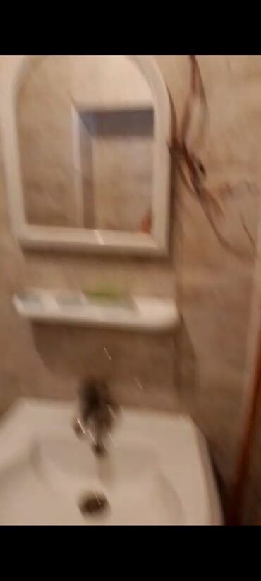 Uzunmüddətli kirayə evlər: 80 kv. m, 2 otaqlı, Telefon, Qaz, İnternet — 18