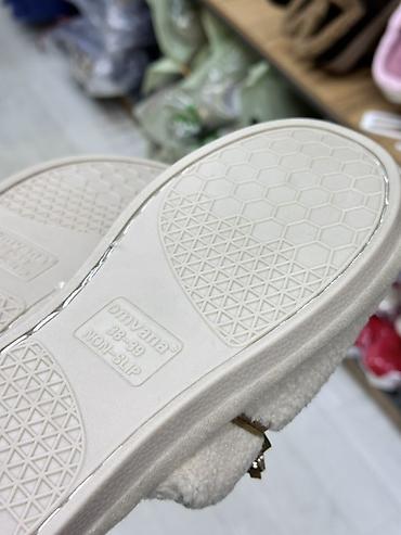 puma 38: Домашние тапочки Omvana - Модель: закрытые тапочки-сланцы с открытой — 2