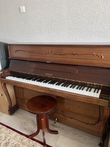 срочно продаю в связи с переездом: Продается пианино! Продается пианино Ronisch. В хорошем состояний