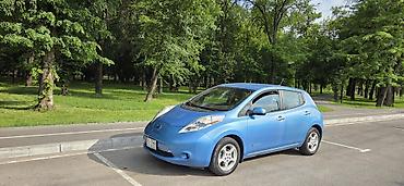 mini ev: Nissan Leaf: 2013 г., Электромобиль, Хэтчбэк — 7