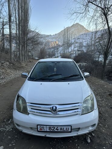 решетка радиатора камри 45: Toyota ist: 2003 г., 1.5 л, Автомат, Бензин, Хетчбек