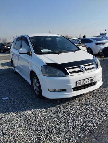 Toyota: Toyota Ipsum: 2002 г., 2.4 л, Автомат, Бензин, Минивэн