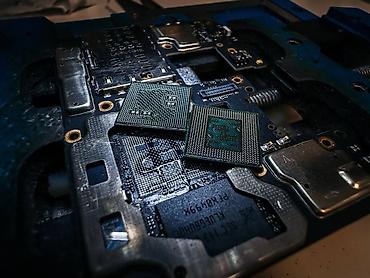 Ремонт телефонов, планшетов: У вас сломался телефон, ноутбук,планшет или электронные часы? Не — 9