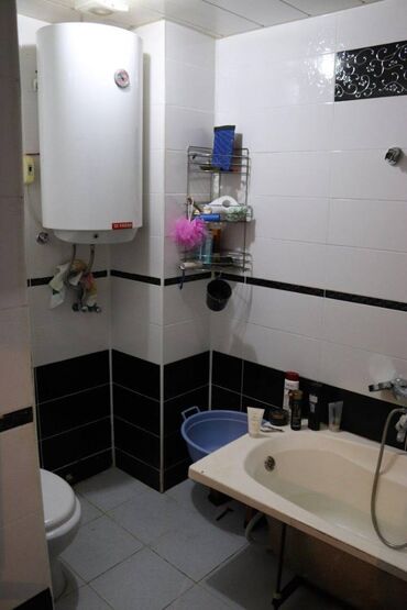 Yeni tikili: Bakıxanov qəs., 3 otaqlı, Yeni tikili, m. Qara Qarayev, 130 kv. m — 10