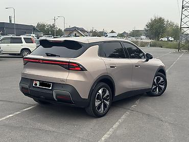 Jetour: Jetour : 2026 г., 0.1 л, Автомат, Электромобиль, Кроссовер — 3