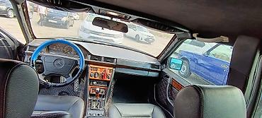 mercedes 180 b: Mercedes-Benz E 220: 2.2 l | 1994 il Sedan — 5