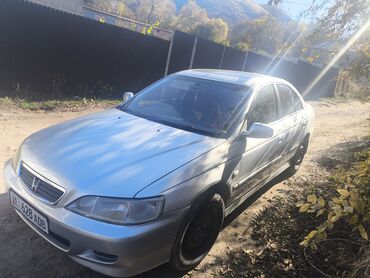 авто в рассрочку тико: Honda Accord: 2001 г., 2 л, Автомат, Бензин, Седан