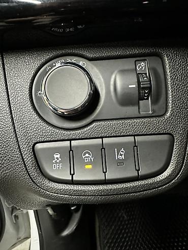 Chevrolet: Chevrolet Spark: 2020 г., Хэтчбэк — 12