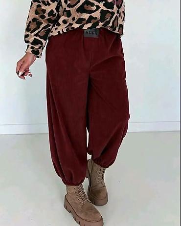 sat ar: Pantalone
Cena 2700
Uni vel.
V.22 — 6