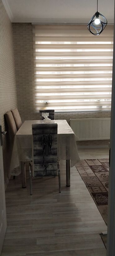 Otaqların uzunmüddətli kirayəsi: Satılır: mənzildə üçün hazır, səliqəli təmirli otaq və sanitar — 4