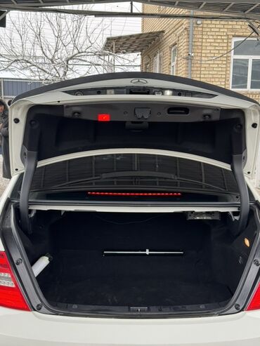 Mercedes-Benz: Mercedes-Benz C-Class: 2012 г., 1.8 л, Автомат, Бензин, Седан — 7