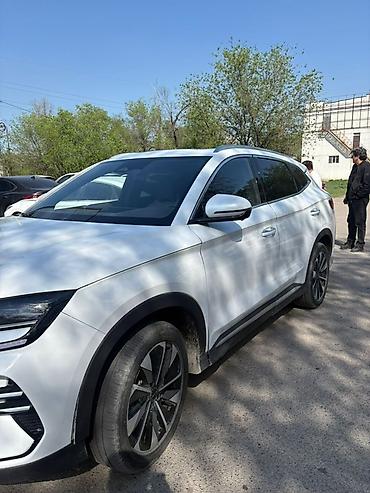 BYD: BYD Song Plus: 2024 г., Автомат, Гибрид, Кроссовер — 5