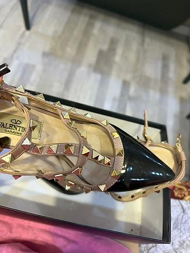 Tuflilər: Valentino Garavani Rockstud qadın tuflisi. 140 azna alınıb - Model — 3