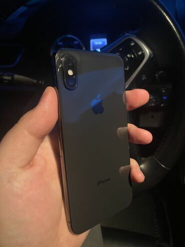 Apple iPhone: IPhone X, Б/у, 64 ГБ, Черный, Защитное стекло, Чехол, 75 %