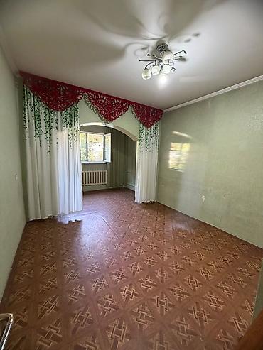 3 комнаты, 62 м², Курманжан-Датка мкр., 105 серия, 4 этаж, Требуется ремонт