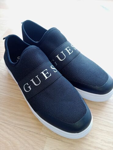 Другая женская обувь: Продается новая обувь. Размер 38. Босоножки 2600с. Слипоны (оригинал — 4