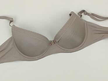 Bras: 75C, condition - Very good